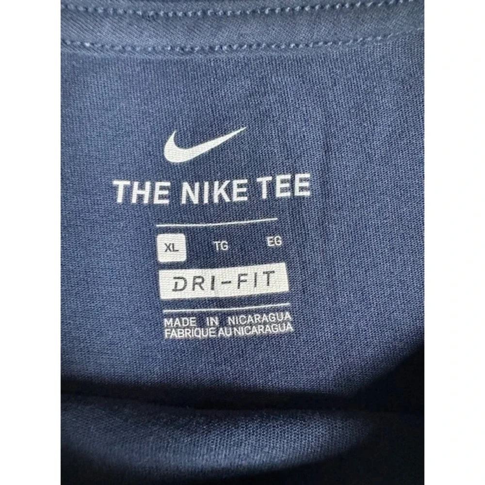 Nike T-Shirt Mens XL Luka Doncic 77 Dallas Mavericks Navy Blue Dri-FIT‎ NBA Tee